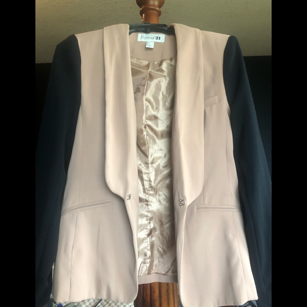 Two tone Forever 21 blazer